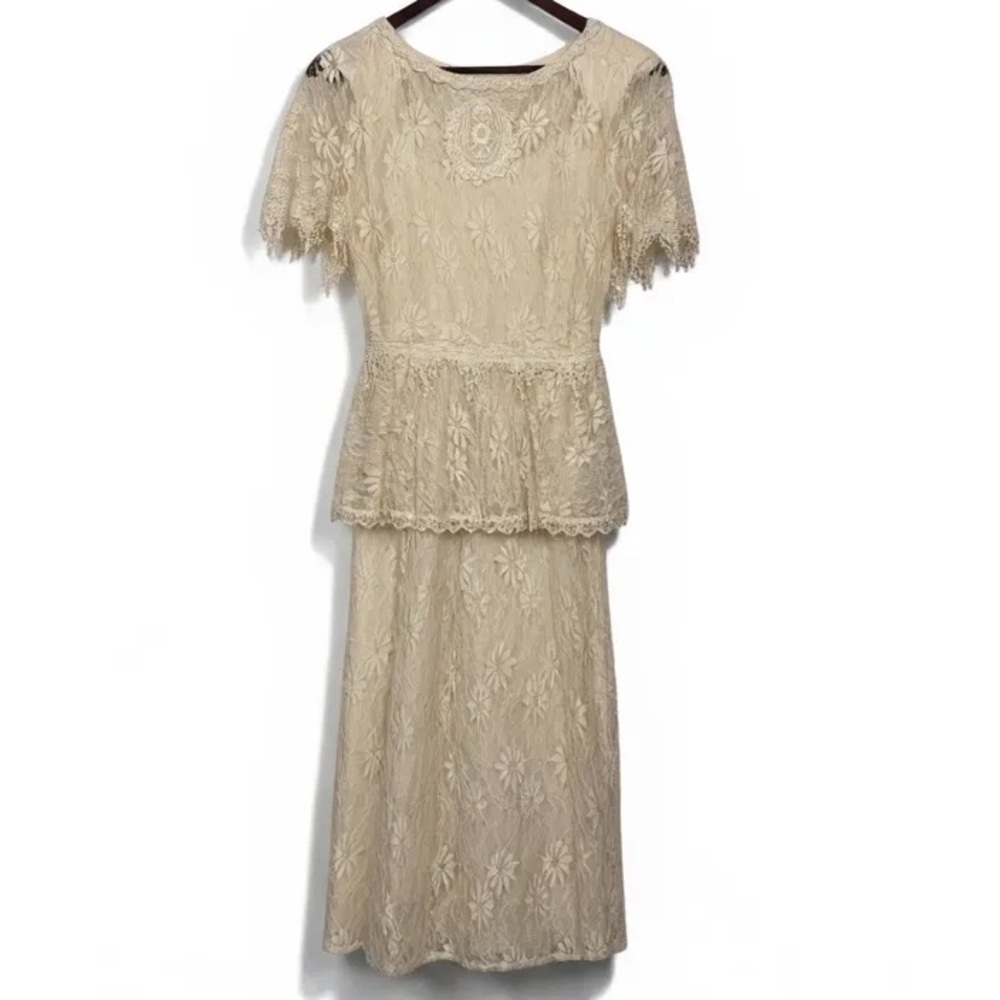 Vintage Lace Dress with Peplum Waist and V-Back